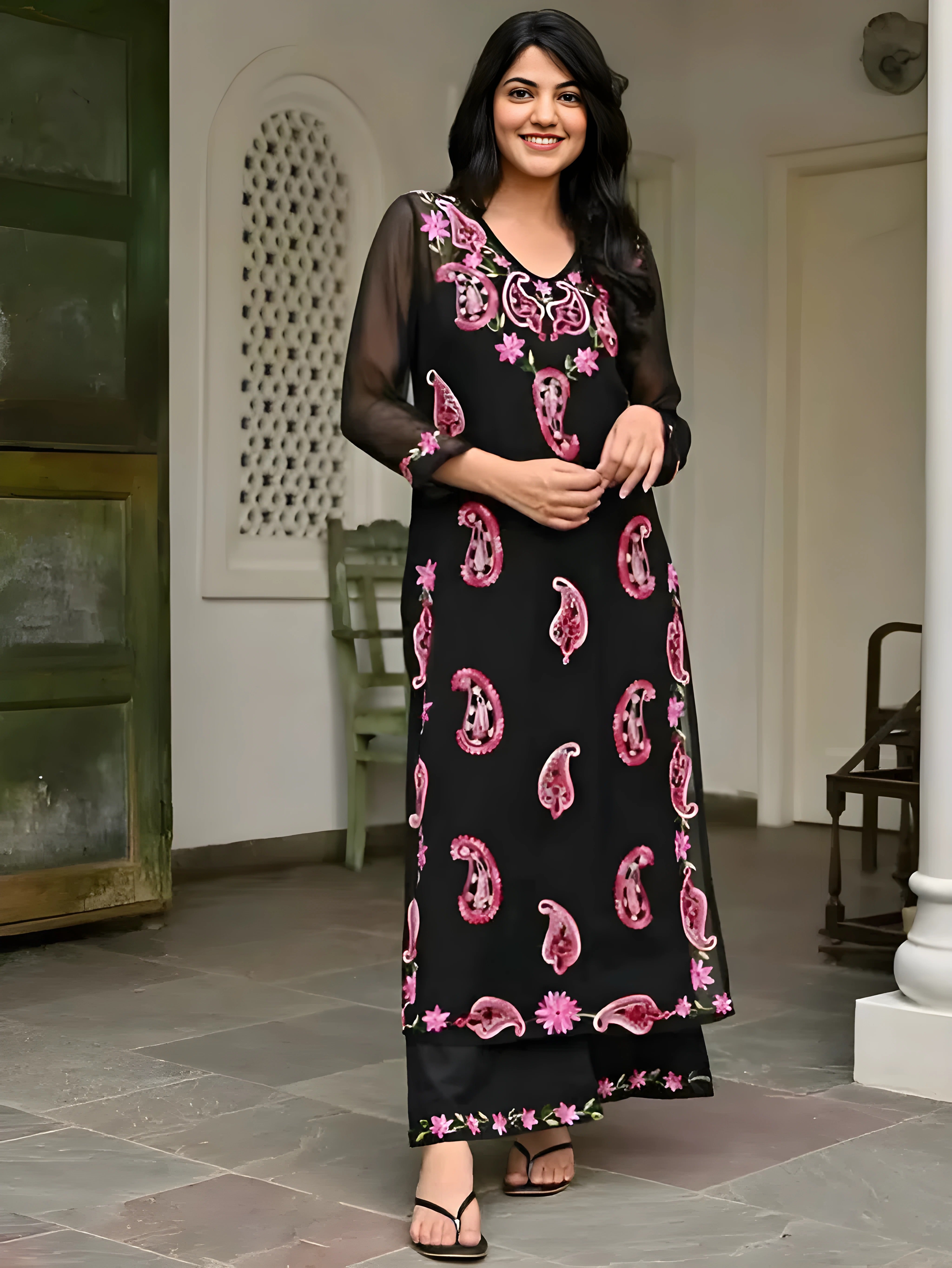 Noir Floral Georgette Kurta Pant Set