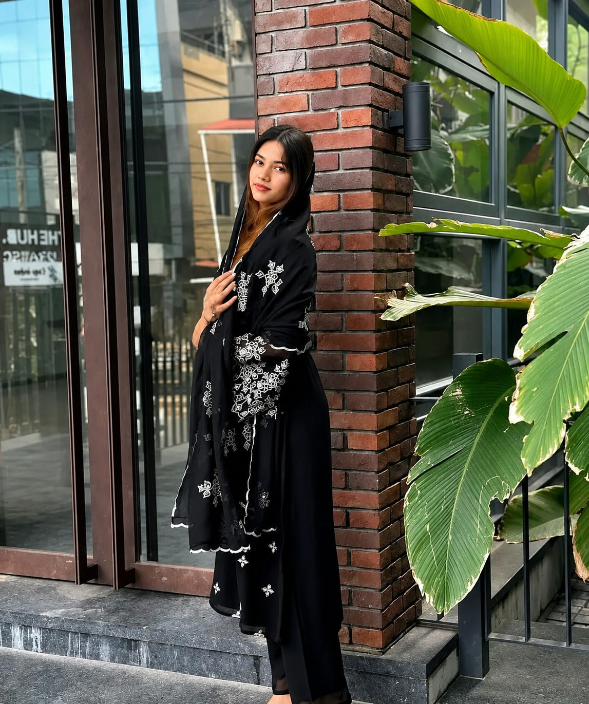 Noir Bloom Floral Georgette Kurta Set